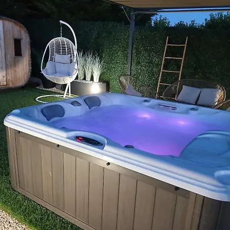 L'ecrin De Detente Holiday home Saint-Symphorien-de-Lay